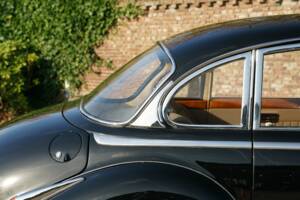 Bild 30/50 von BMW 502 - 3,2 Liter (1958)