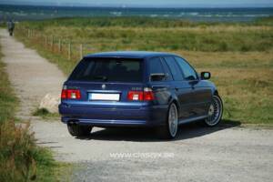 Image 11/16 of ALPINA B10 V8 Touring (1998)