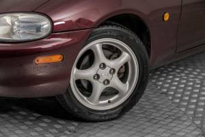 Immagine 4/50 di Mazda MX-5 1.6 (2000)