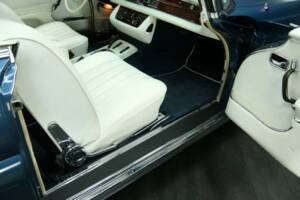 Bild 32/50 von Mercedes-Benz 280 SE 3,5 (1971)