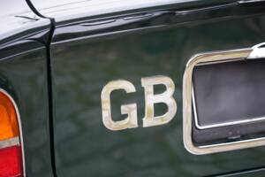 Image 16/22 de Aston Martin DB 6 Mk II (1970)