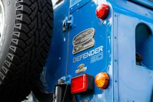 Bild 11/50 von Land Rover Defender 90 &quot;50th Anniversary&quot; (1999)