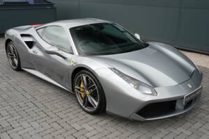 Image 22/50 of Ferrari 488 GTB (2017)