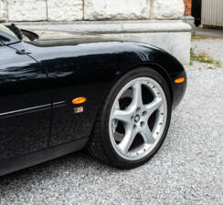 Bild 21/42 von Jaguar XKR (2003)