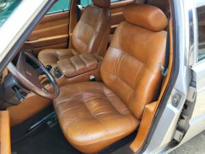 Image 17/47 de Maserati Quattroporte 4200 (1981)