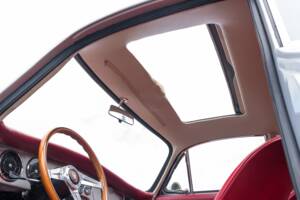 Immagine 31/42 di Porsche 356 C 1600 (1964)