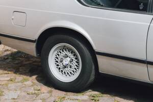 Bild 37/106 von BMW 633 CSi (1976)