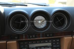 Image 7/23 of Mercedes-Benz 560 SL (1989)