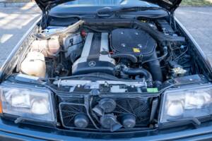 Bild 40/49 von Mercedes-Benz 300 CE-24 (1993)
