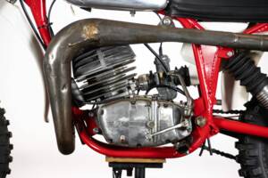 Image 15/50 of CZ 250 (1977)