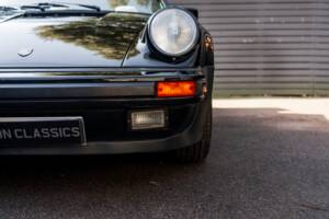Imagen 15/60 de Porsche 911 Carrera 3.2 (WTL) (1988)