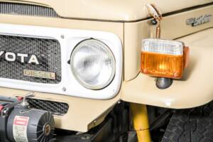 Bild 22/50 von Toyota Landcruiser BJ 45 (1982)
