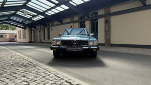 Image 8/88 of Mercedes-Benz 380 SL (1984)