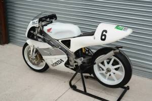 Bild 49/50 von Honda RS 250 RF (1993)