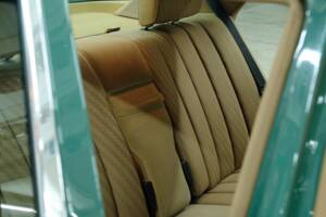 Bild 22/50 von Mercedes-Benz 260 SE (1990)