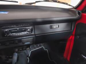 Image 17/18 of Volkswagen Beetle 1303 LS (1976)