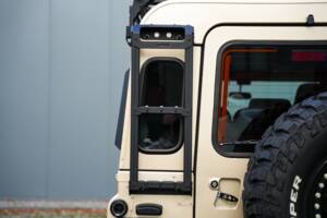 Bild 51/58 von Land Rover Defender 110 (2013)