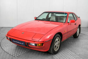 Image 17/50 of Porsche 924 S (1987)