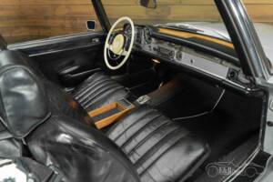 Image 8/19 de Mercedes-Benz 280 SL (1968)
