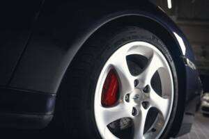 Bild 4/15 von Porsche 911 Carrera 4S (2003)