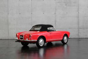 Afbeelding 10/46 van Alfa Romeo Giulia 1600 Spider (1963)