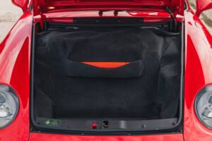 Imagen 30/37 de Porsche 911 Carrera (1995)