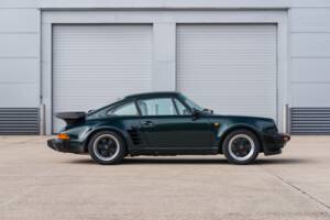 Image 8/52 of Porsche 911 Carrera 3.2 (1989)