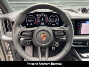 Imagen 24/32 de Porsche Cayenne Turbo E-Hybrid (2025)
