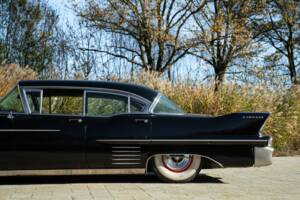 Imagen 33/50 de Cadillac 62 Sedan DeVille (1958)