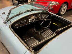 Image 14/17 of MG MGA 1600 (1963)
