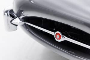 Image 16/32 of Jaguar E-Type 3.8 (1961)