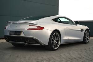 Image 25/50 of Aston Martin Vanquish (2014)