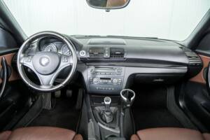 Image 11/50 de BMW 120i (2008)
