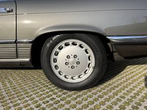 Immagine 12/24 di Mercedes-Benz 380 SL (1984)