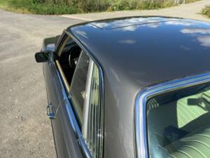Bild 71/200 von Mercedes-Benz 380 SLC (1980)
