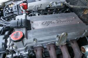 Afbeelding 13/50 van Alfa Romeo 75 2.0 Twin Spark (1988)