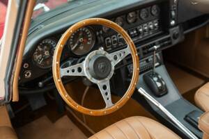 Afbeelding 43/50 van Jaguar E-Type V12 (2+2) (1972)