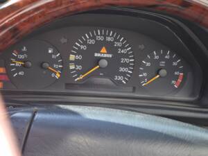 Immagine 8/8 di Mercedes-Benz CLK 320 (1998)