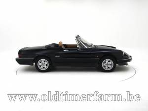 Image 6/15 de Alfa Romeo 2.0 Spider (1988)