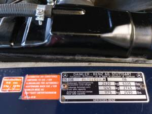 Immagine 24/42 di Mercedes-Benz 450 SEL 6,9 (1976)