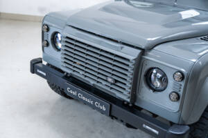 Bild 20/31 von Land Rover Defender 90 TD4 (2008)