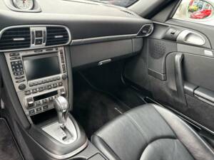 Bild 11/20 von Porsche 911 Carrera S (2004)