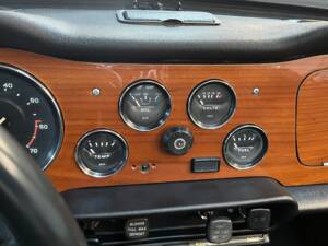 Immagine 21/50 di Triumph TR 6 (1974)