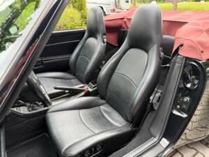 Image 8/39 of Porsche 911 Carrera (1997)