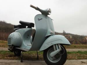 Bild 3/50 von Piaggio Vespa 125 (1961)