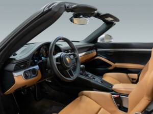 Image 3/12 of Porsche 911 Speedster (2019)
