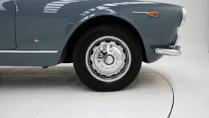 Imagen 10/15 de Alfa Romeo 2600 Spider (1965)