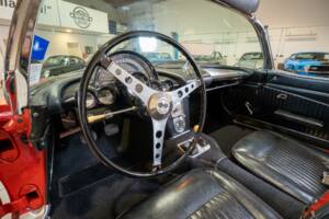 Bild 17/26 von Chevrolet Corvette (1962)