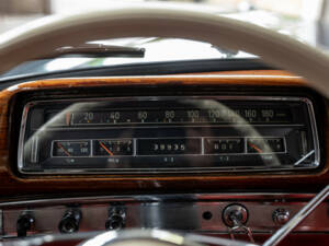 Image 9/33 of Mercedes-Benz 220 SE (1960)