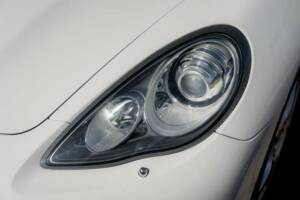 Bild 17/50 von Porsche Panamera 4S (2010)